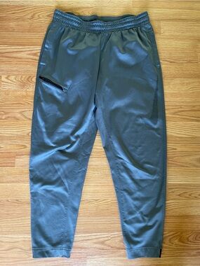 Nike Men's Slate Gray Performance Joggers